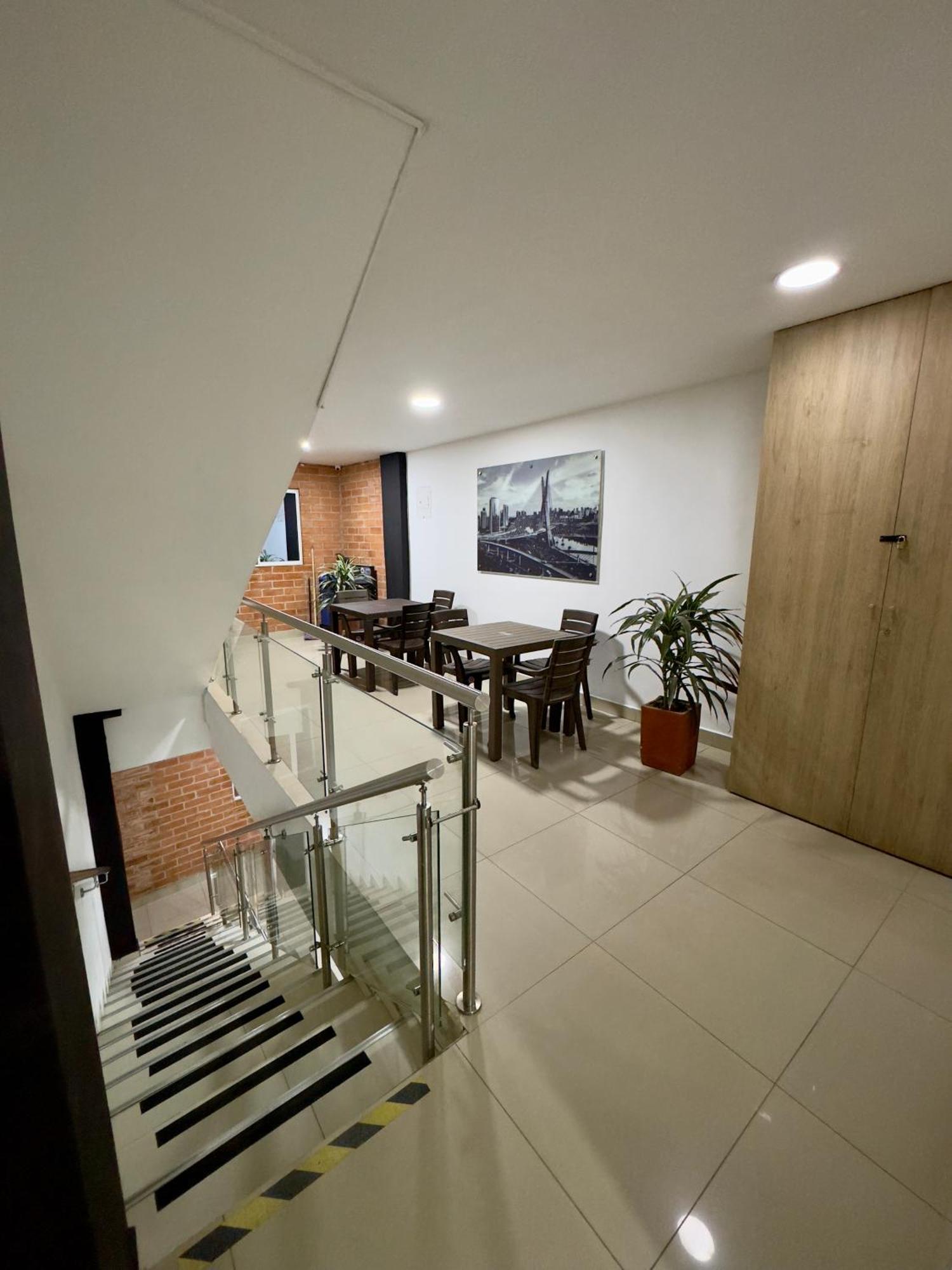 Hotel Select ميديلين المظهر الخارجي الصورة