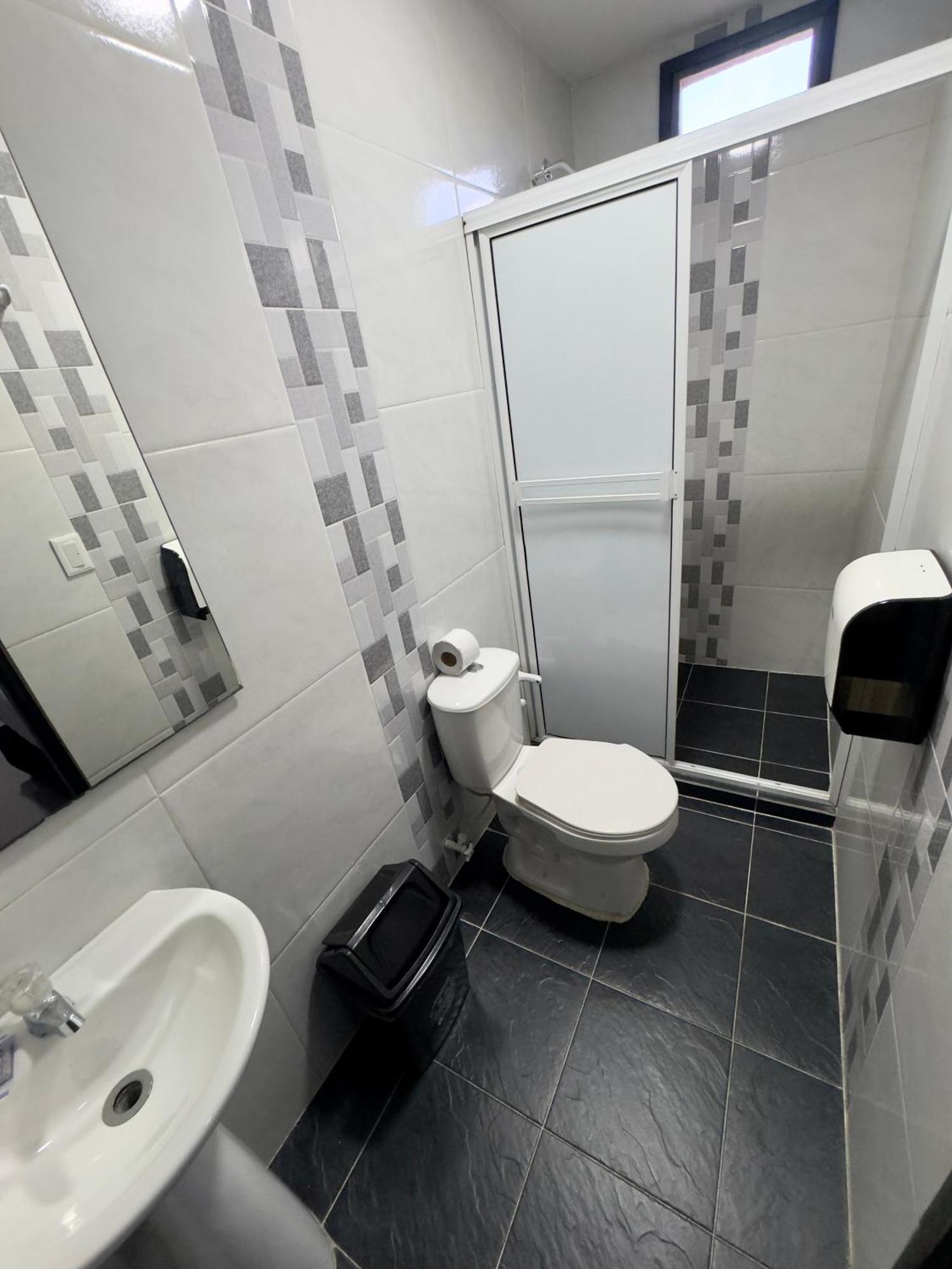 Hotel Select ميديلين المظهر الخارجي الصورة