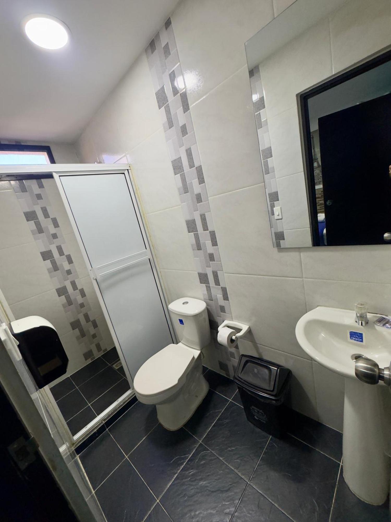 Hotel Select ميديلين المظهر الخارجي الصورة